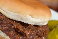 Slow Cooker Pulled BBQ Beef Sandwiches