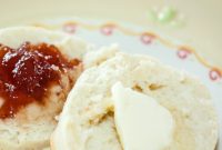 Effortless 3-Ingredient Buttermilk Biscuits