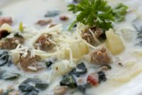 Creamy Tuscan Sausage and Kale Soup