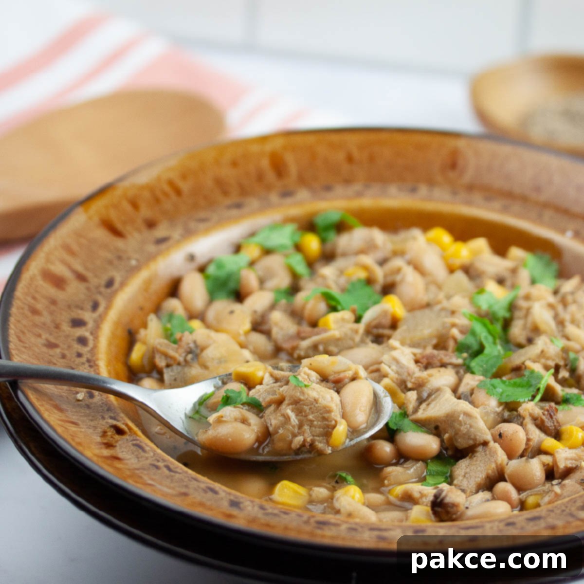 Creamy Slow Cooker White Chicken Chili 2 white chicken chili with cilantro